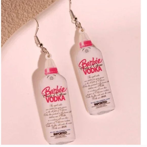 ⭐️❤️ FREE Vodka Drink Alcohol Barbie Chic Drop Glam Hipster Party Artsy Earrings - Picture 3 of 4
